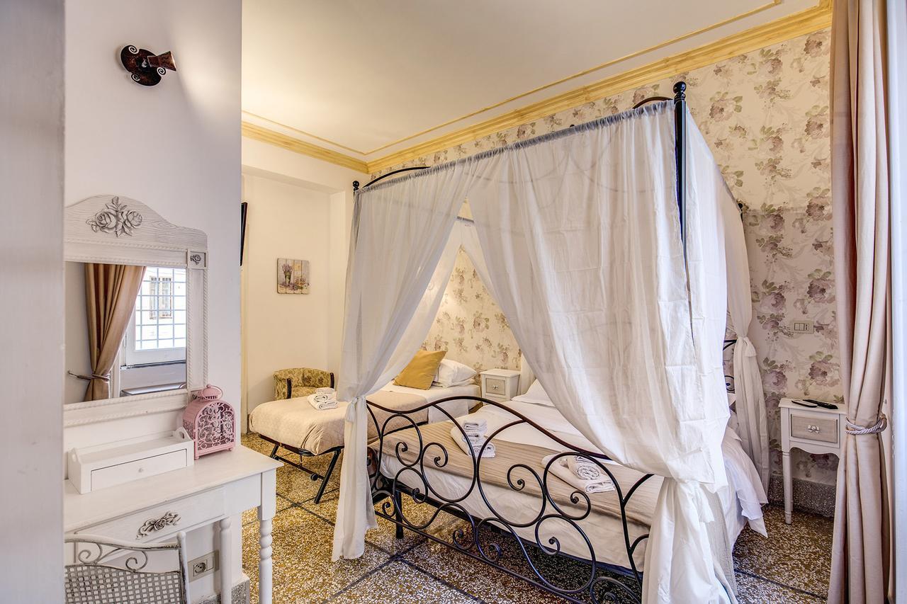 Colosseo Romeo Bed & Breakfast Roma